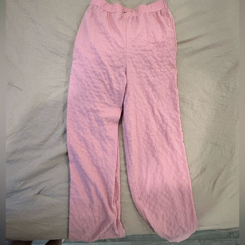 Lulu's pink pants